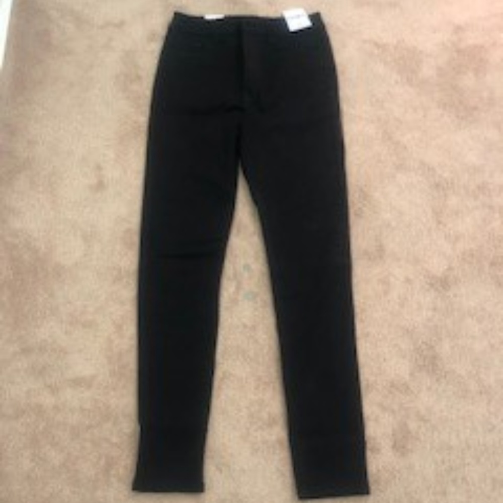 Forever 21 - Skinny Jeans - Size 27 - NWT